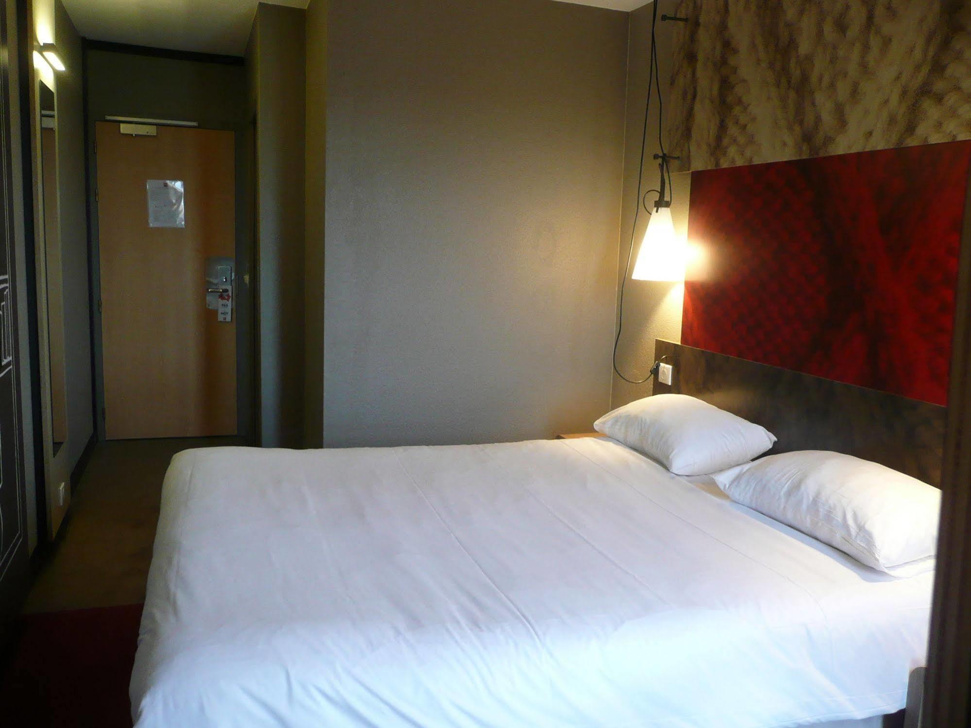 Hotel Ibis Saint Brieuc Yffiniac Zewnętrze zdjęcie